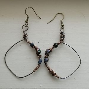 Handcrafted squared hoops